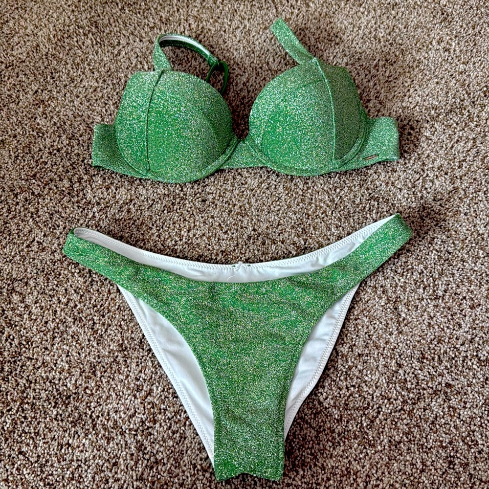 pink bikini